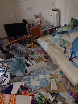 広島市にて二重生活の負担を解消するためゴミ屋敷化した元住まいの片付け依頼に対応しました